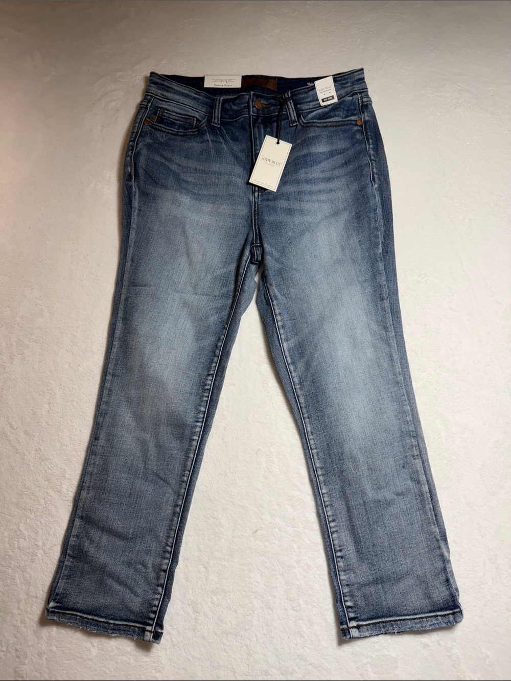 New Judy Blue Faded Blue Straight Leg Capri Jeans